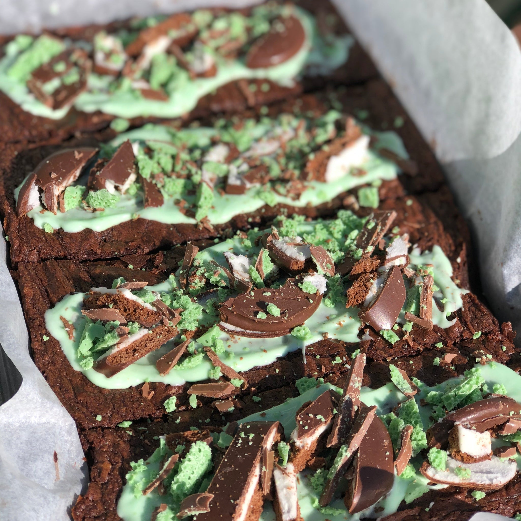 choc mint browies in abaking pan