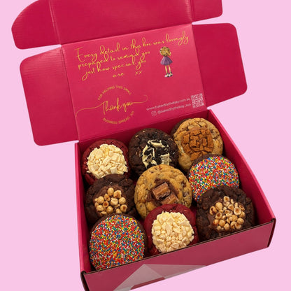 9 chunky cookies in hot pink gift bocx