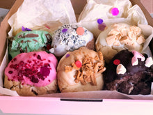 Load image into Gallery viewer, Sweet &amp; Simple Gift Box - 6 Chunky Cookies - Buy 5 Get 1 FREE
