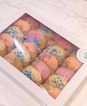 Load image into Gallery viewer, Mini Chunky Cookie - Party Gift Box

